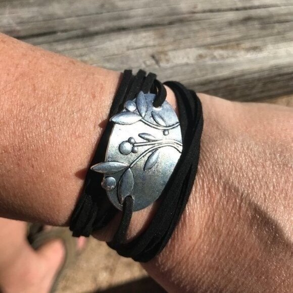 Tie Wrap Floral Silver Bracelet Cuff Yoga Boho Biker Vegan Faux Leather Cute - Picture 4 of 11